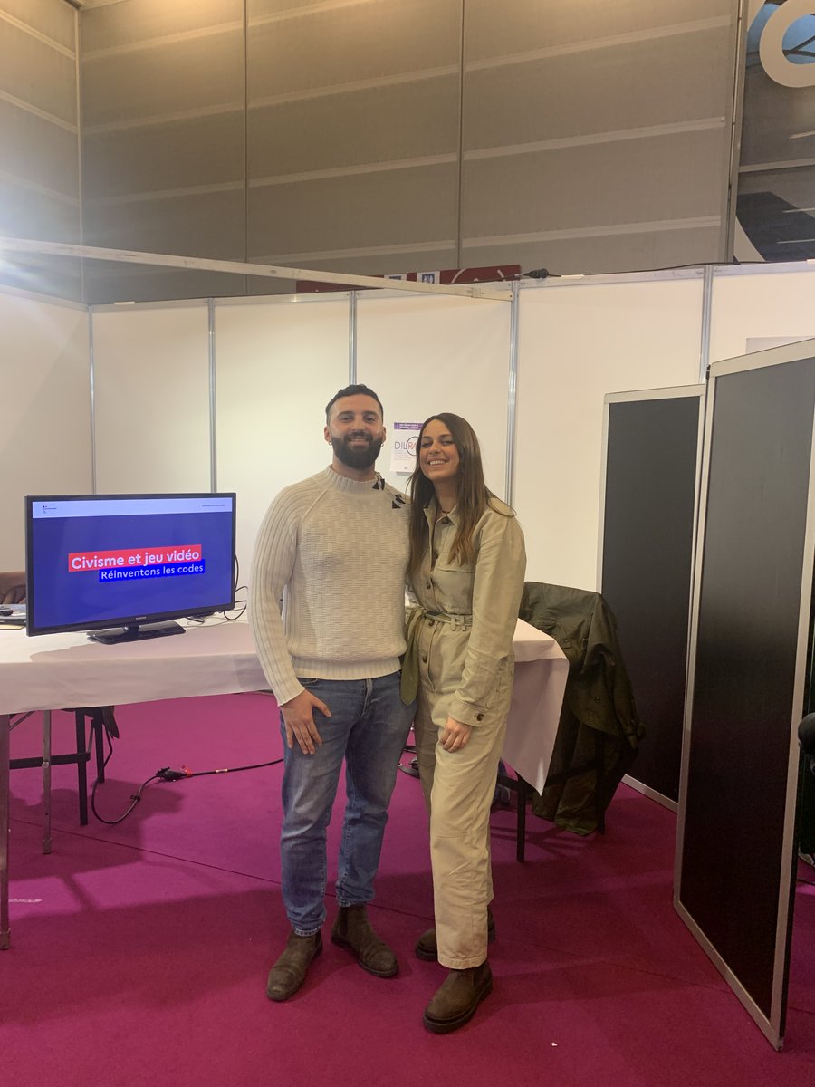 🎮La #DILCRAH était présente au festival Digital Games <a href="/hautsdeseinefr/">Département des Hauts-de-Seine</a>. 
Installée dans l'espace Sensibilisation notamment auprès de <a href="/CNIL/">CNIL</a>, <a href="/Arcom_fr/">Arcom</a>, <a href="/Defenseurdroits/">Défenseur des droits</a>, elle a présenté les résultats du projet "Civisme et jeu vidéo : #réinventonslescodes" aux nombreux visiteurs.