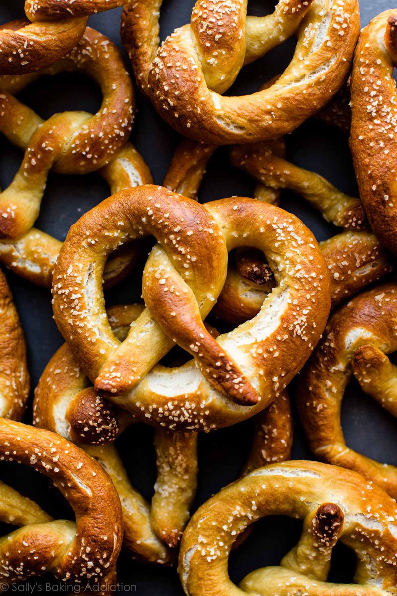 Today is #NationalPretzelDay
Mmmm so good 👏👏
Have a great day 💙😎✌️