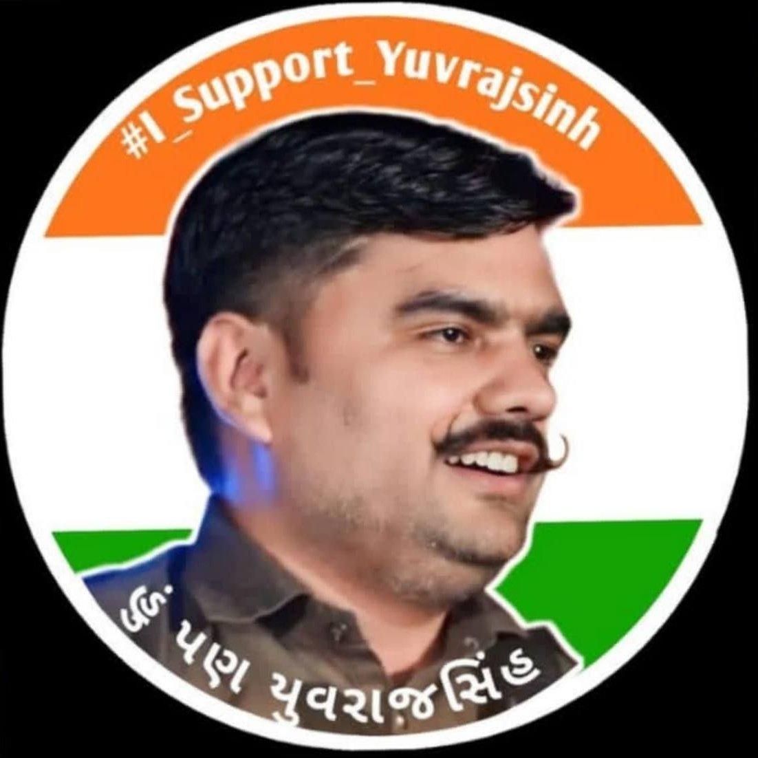 makwana_kirpal's tweet photo. એક વાર યુવરજસિંહ જેલની બહાર આવશે એટલે કેટલાક મોટા રાજકારણી જાતે જેલ માં જતાં રહેશે
#i_support_Yuvarajsinh  #i_support_yuvrajshinh #YuvrajSinh_is_Future #હું_પણ_યુવરાજસિંહ💪 @YAJadeja @Vrajsinh_Rajput https://t.co/yvJEhNmQ45