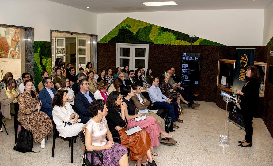 atlantic_lab's tweet photo. @UnivdeCoimbra launches the ON-BOARD project that aims to address the issues of academic failure and dropout rates in higher education through an integrated and multidimensional approach. https://t.co/llAGO7qvAu