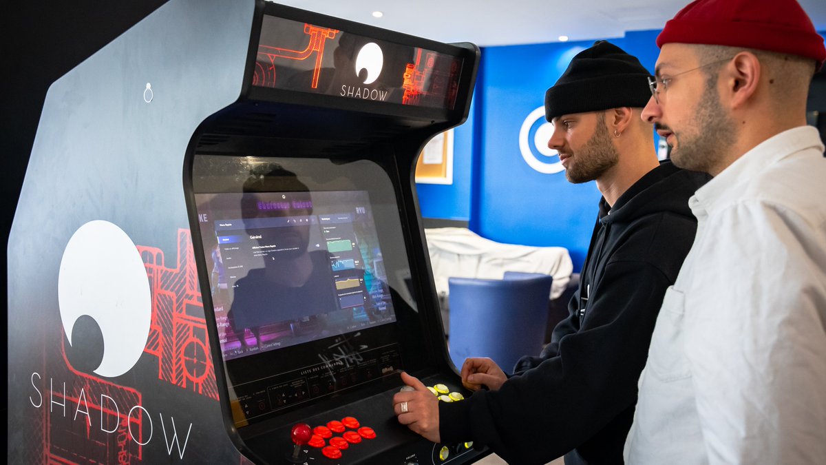 Shadow France tweet media