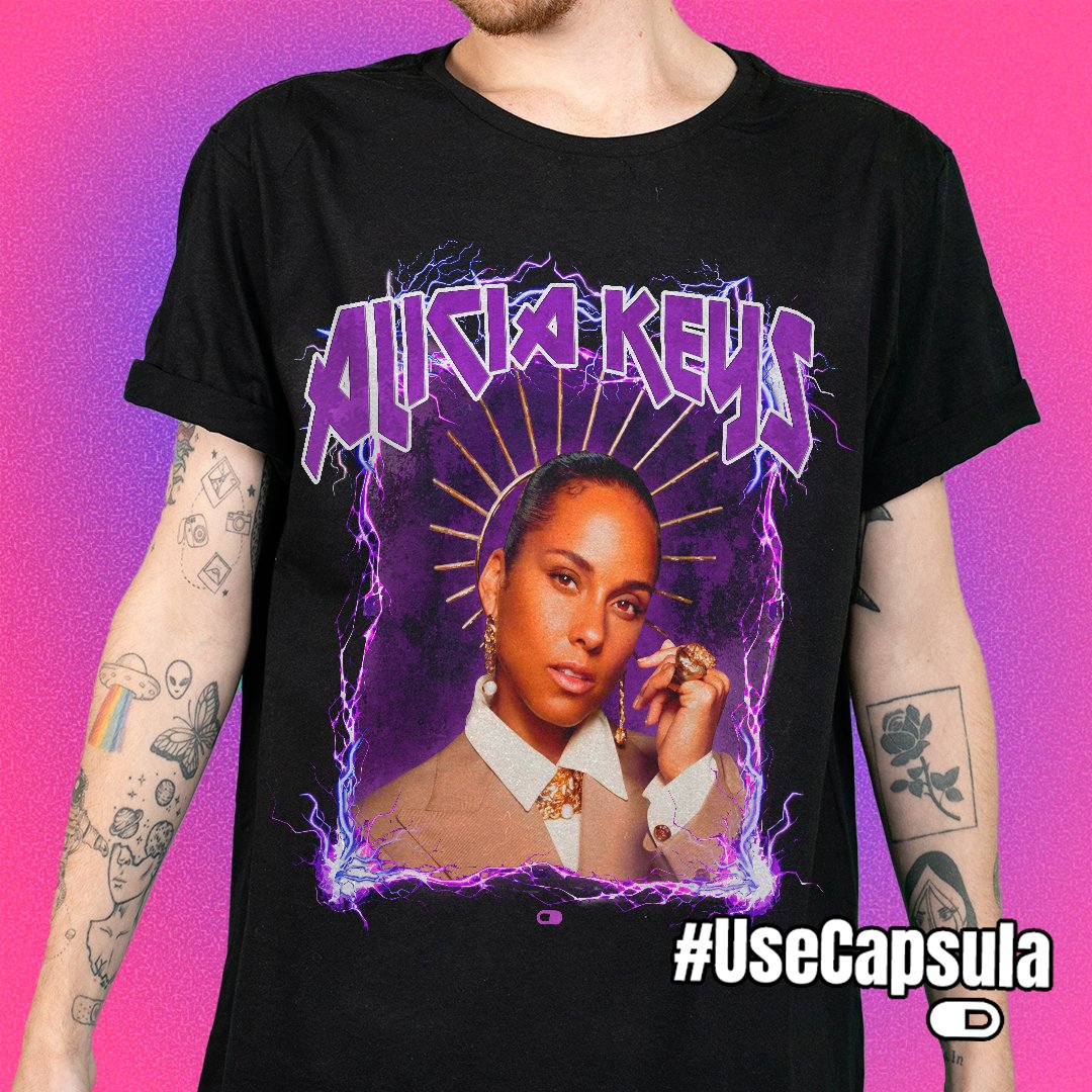 usecapsula's tweet photo. Semana que vem ela estará entre nós! Cantora, instrumentistas e compositora... Estamos apaixonados pelas estampas e pelo talento da voz de Girl On Fire! 🔥 Aproveita pra garantir a sua #UseCapsula https://t.co/YnrOesgru8