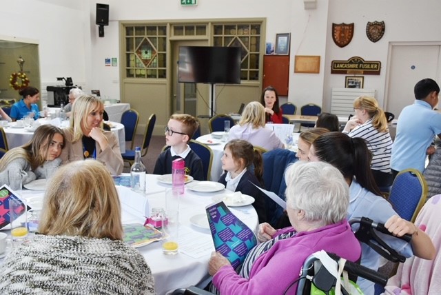 CLAS_EAL's tweet image. 'I think it’s quite magical. How the children and older people interact is really special.' - care home member of staff.

@IntergenLinking
#IntergenerationalLinking
#iwillFund
@DunhillMedical
@TNLComFund 
@DCMS 
@Linking_Network
@FusilierMuseum
@MyHomeLifeUK