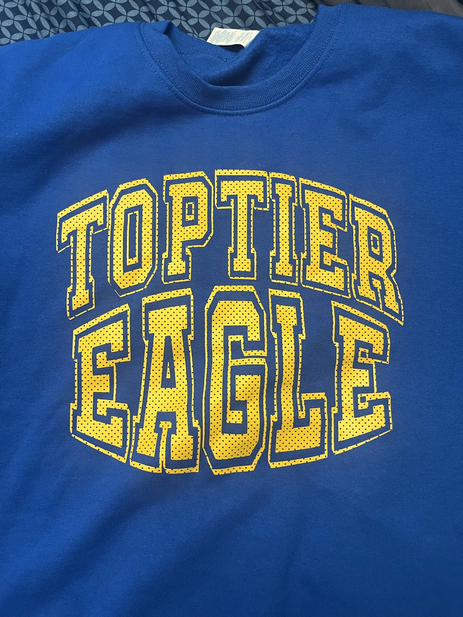 TheBlkAmbivert's tweet image. Free piece of apparel/nalia Just need to pay shipping. Size Small. DM me you’re interested! @APOStaff  #MWAB #FranksKids #LFS #D16. #AlphaPhiOmega