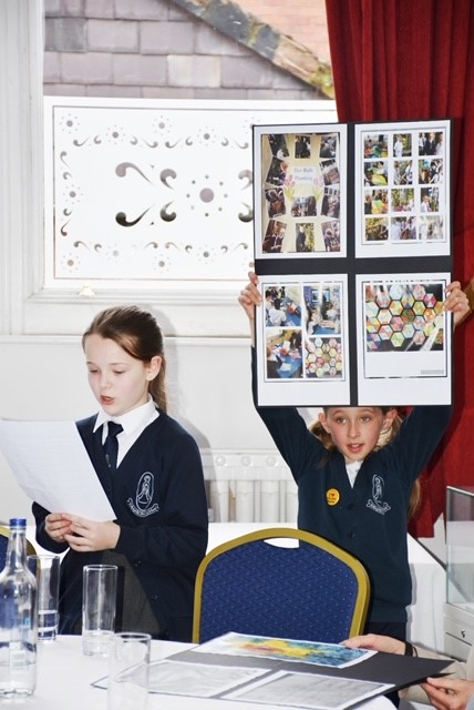 CLAS_EAL's tweet image. 'I think it’s quite magical. How the children and older people interact is really special.' - care home member of staff.

@IntergenLinking
#IntergenerationalLinking
#iwillFund
@DunhillMedical
@TNLComFund 
@DCMS 
@Linking_Network
@FusilierMuseum
@MyHomeLifeUK