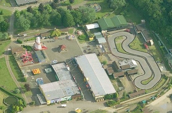 PWHPlace's tweet photo. #PWH40 Pleasurewood Hills from above, back in the Noughties. 

Can you guess the year? https://t.co/seOKB2tErB