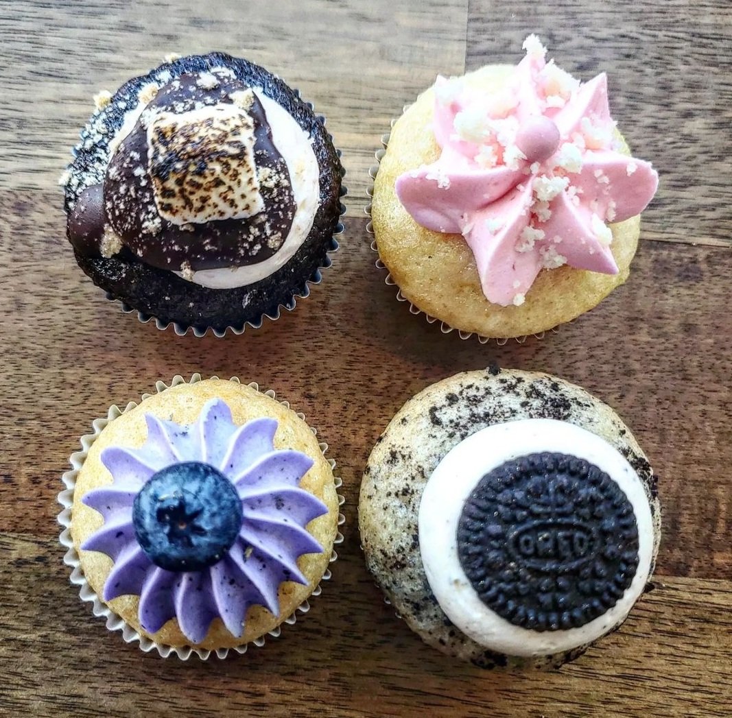 _KillerCupCakes's tweet image. KILLER CUPCAKES minis. Available online  killercupcakes.ca 

#killercupcakes #mini #bitesize #cupcakes #guelph #bakery #bakedgood