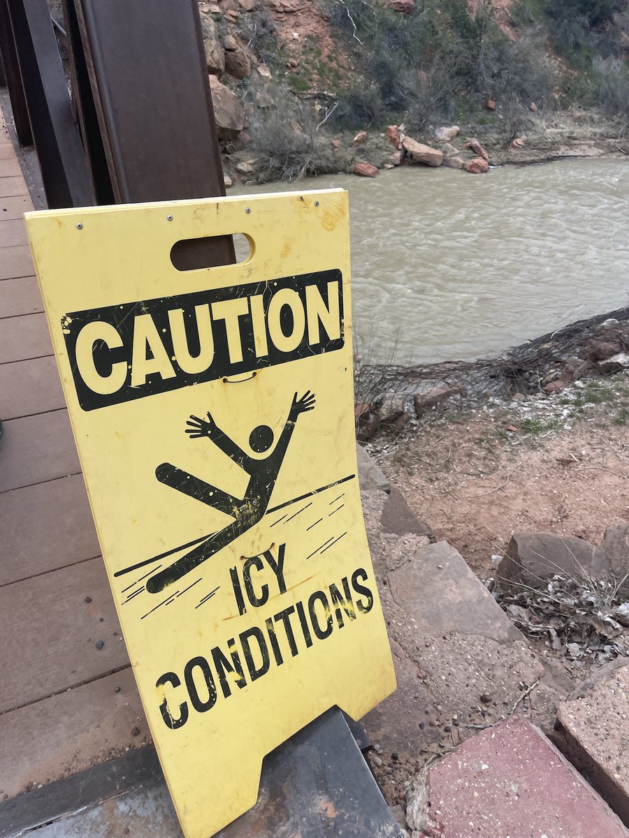 vrontronster's tweet photo. @biscuitsnjamie They remind me of this jazz hands sign I saw in Zion https://t.co/Sj9pYbYjYs
