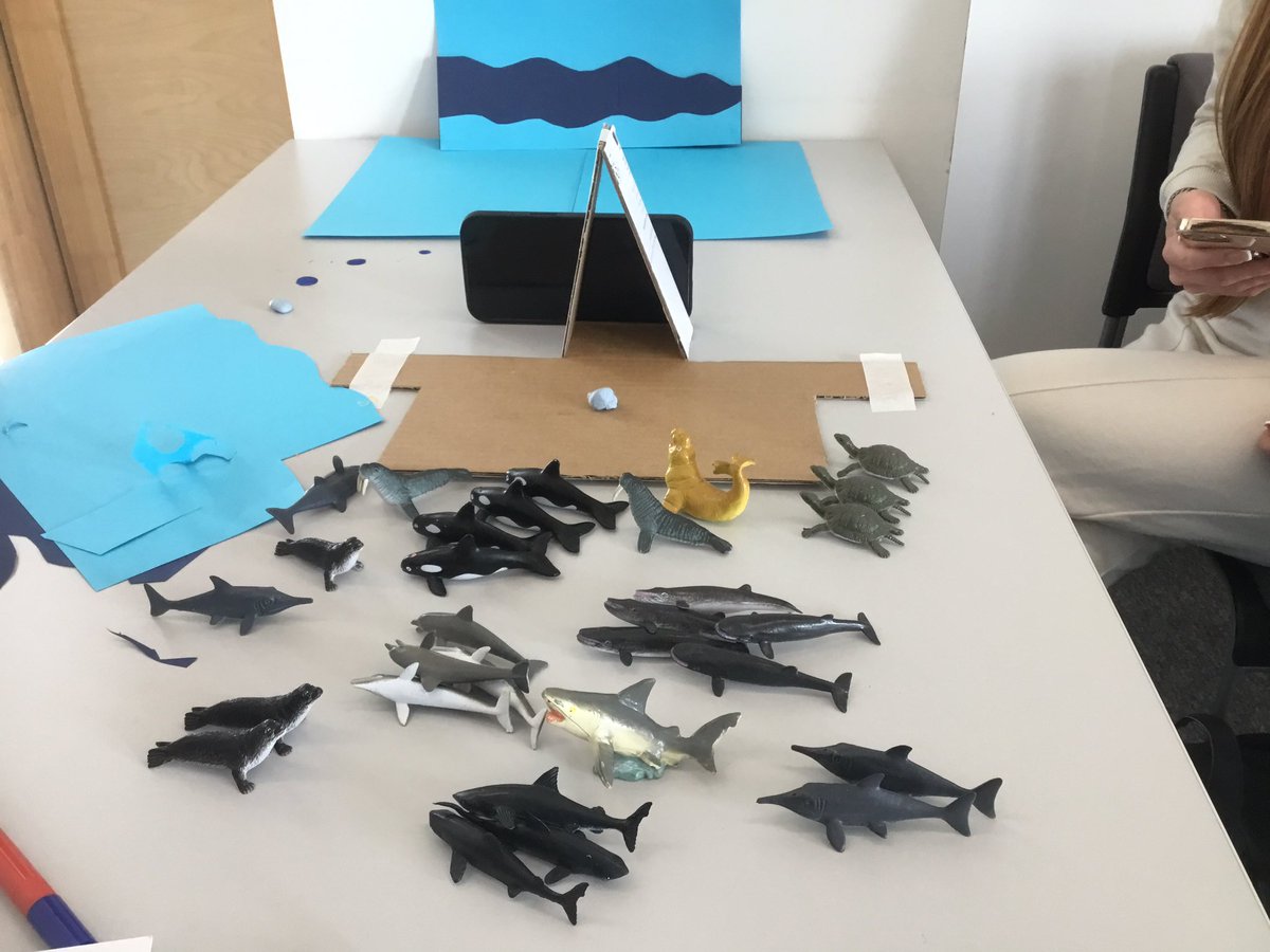 JeanEd70's tweet photo. Making #stopmotion #animations using #stopmotionstudioapp @FDLTUON UON Year 1 group - lots of collaboration and communication! https://t.co/auRgOrsAZt