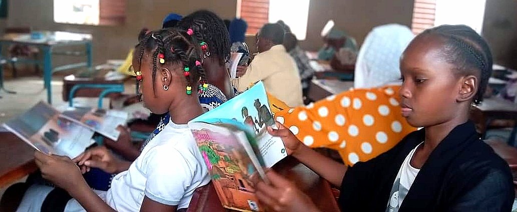 Educ4F's tweet photo. "Iqra!"(Lis !) Dieu a-t-il dit.

La connaissance, apprendre commence par la lecture ! Nous voulons inculquer l'amour de la lecture à vos enfants. 

#Educ4future
#BookLovers
#Lecture
#LirePourSameliorer https://t.co/iXiLpnvYH0