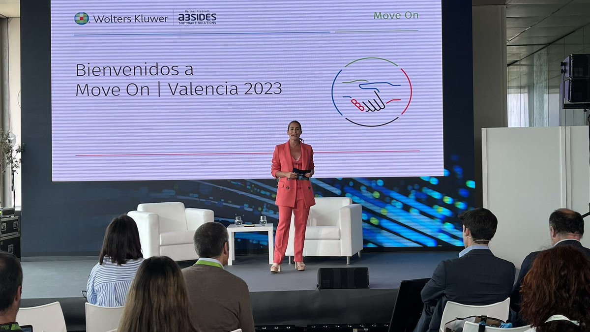 valenciactiva_'s tweet photo. 🤝🚀 Hoy el concejal de Hacienda y Sectores Económicos, @borsanro, ha asistido al encuentro #MoveOnWK impulsado por la multinacional @WoltersKluwerEs y que tiene por objetivo impulsar la transformación empresarial y tecnológica de las pymes con contenido y conexiones de impacto https://t.co/D3mWMHwxSD