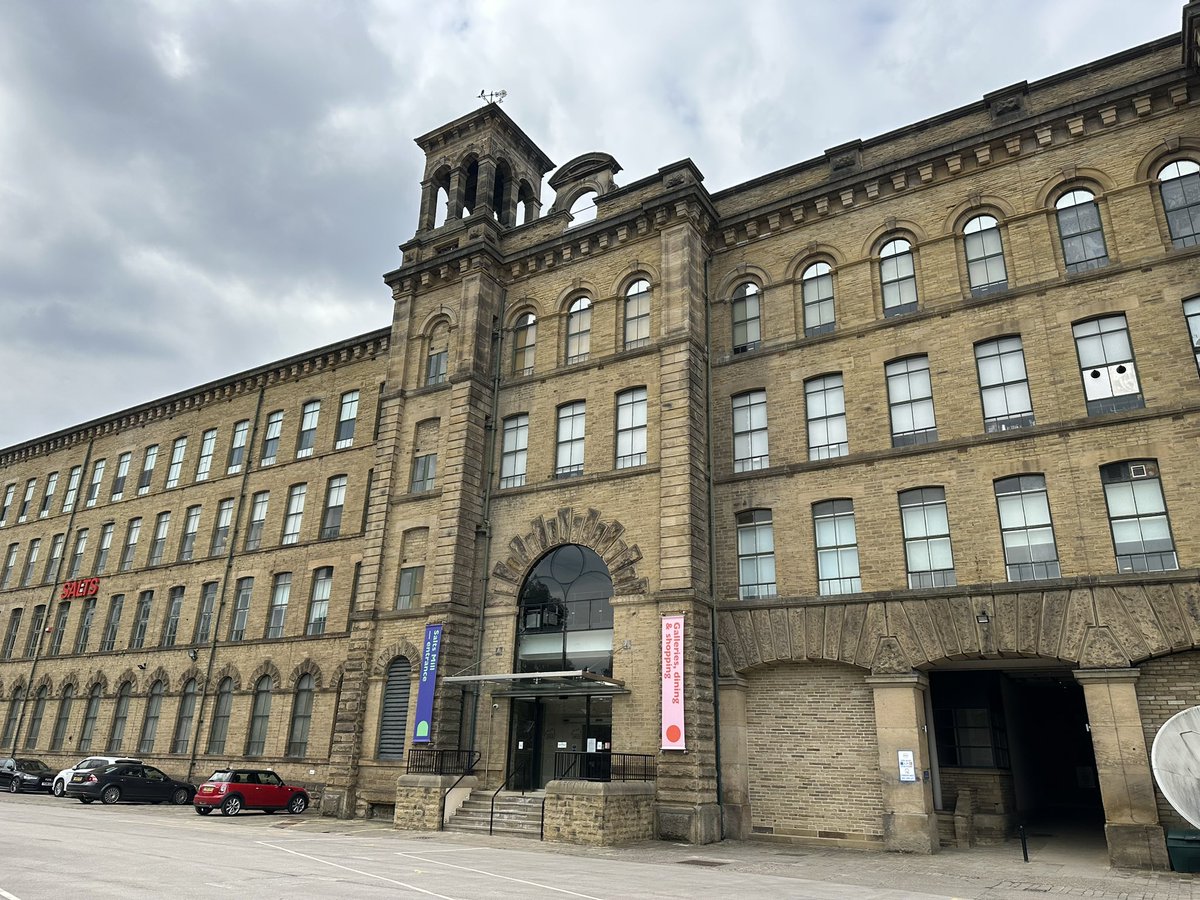 Just had a quick visit to @SaltsMill to see where we’ll be hosting @HeritagePhD students and alumni at our final conference on 17-18 July! 

The space is absolutely amazing, can’t wait!!!

If you want more info contact @AmandaCapern or myself 👩🏼‍💻