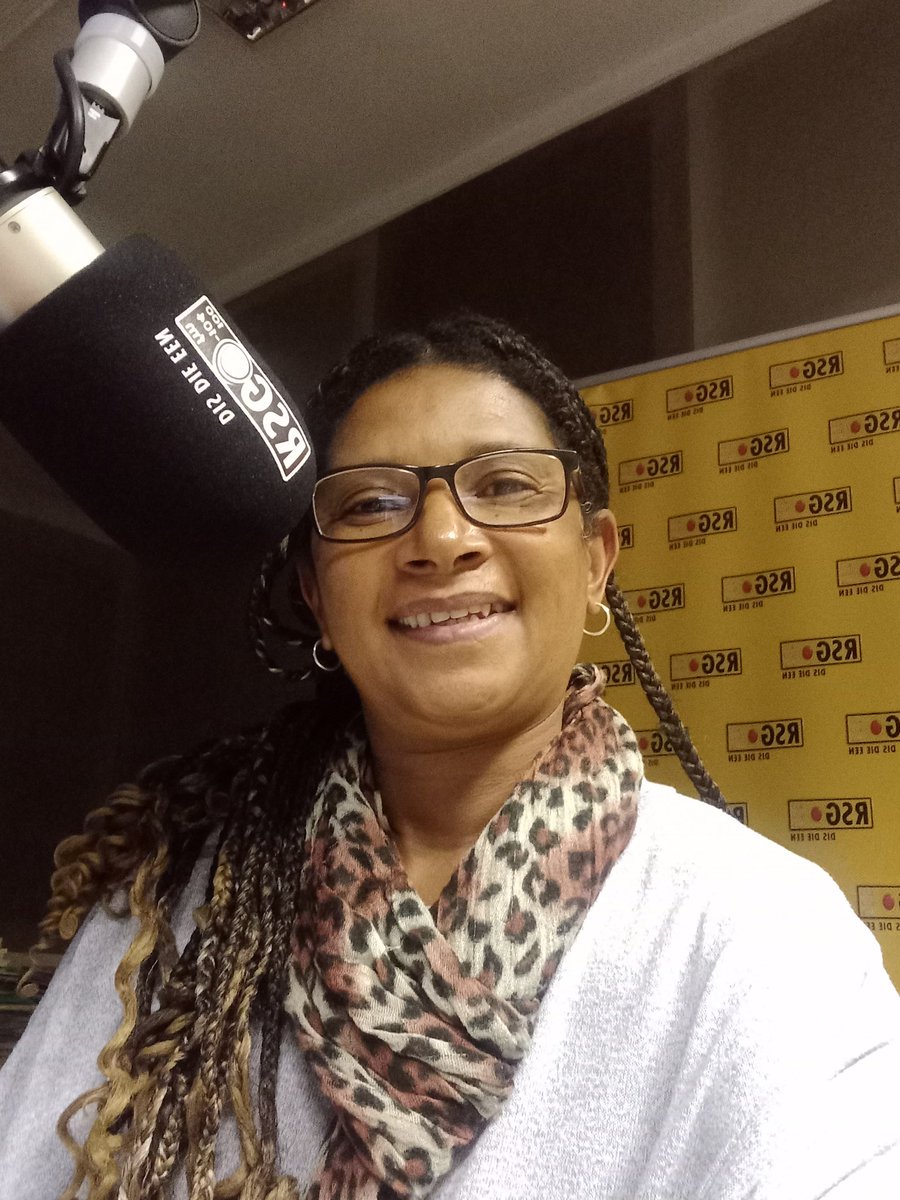 Hi daar! Lanklaas gesig gewys. Kom kuier saam met my vanaf 18h00 tot middernag op <a href="/zarsg/">RSG 100-104FM</a> Sien jou dan!