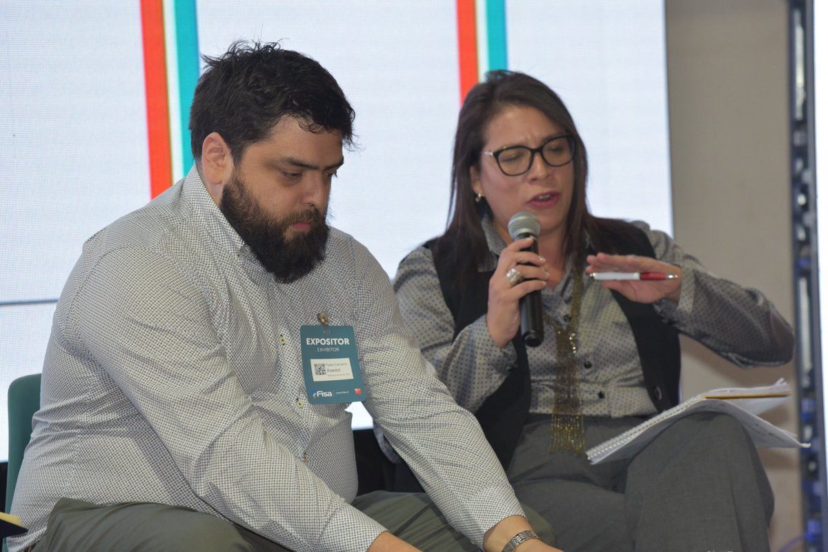 AIA_ANTOFAGASTA's tweet image. Cecilia Meléndez, Gerente de Proyecto Alianza CCM-Eleva y Corporación Clúster Minero Región de Antofagasta, participa en calidad de panelista en el Seminario de Empleo Local. Actividad que se realiza en el marco de la @ExpominOFICIAL .

#EXPOMIN #empleolocal #desarrollosostenible