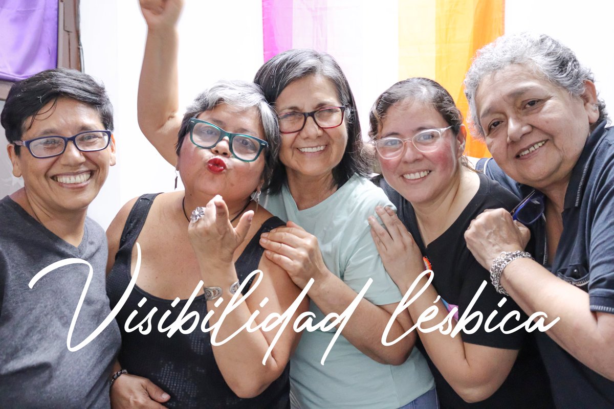 🏳️‍🌈En 1997, durante la dictadura fujimorista, varias integrantes de LIFS estuvimos mostrando nuestros rostros como lesbianas visibles en el primer plantón de lesbianas y gays, la primera manifestación pública realizada en Lima. 🧵👇 
#VisibilidadLésbica