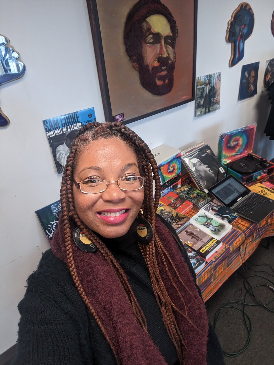 d_bead's tweet photo. News Alert: Just in got #music #albums in with the record players very high tech stuff. We have amazing art like Marvin Gaye sculpture, and much more, come experience @Afriware #Afriware #AfriwareBookstore 30 years in #BlackOwnedBusiness #artists #soulmusicmatters #blackart 🪘🪇 https://t.co/Lh7Z2X7jEx