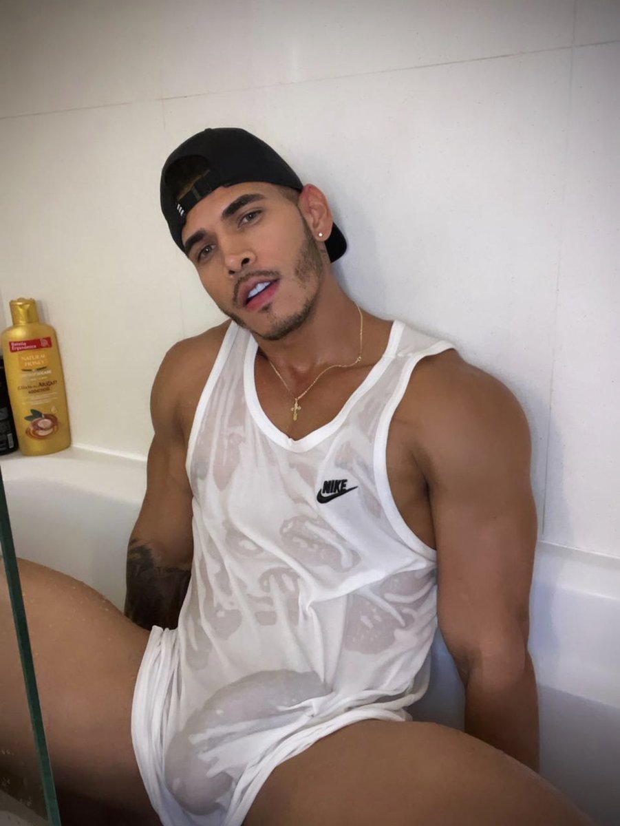 My OF is discounted 😈⬇️ 
#fitness 
onlyfans.com/mikefit22in