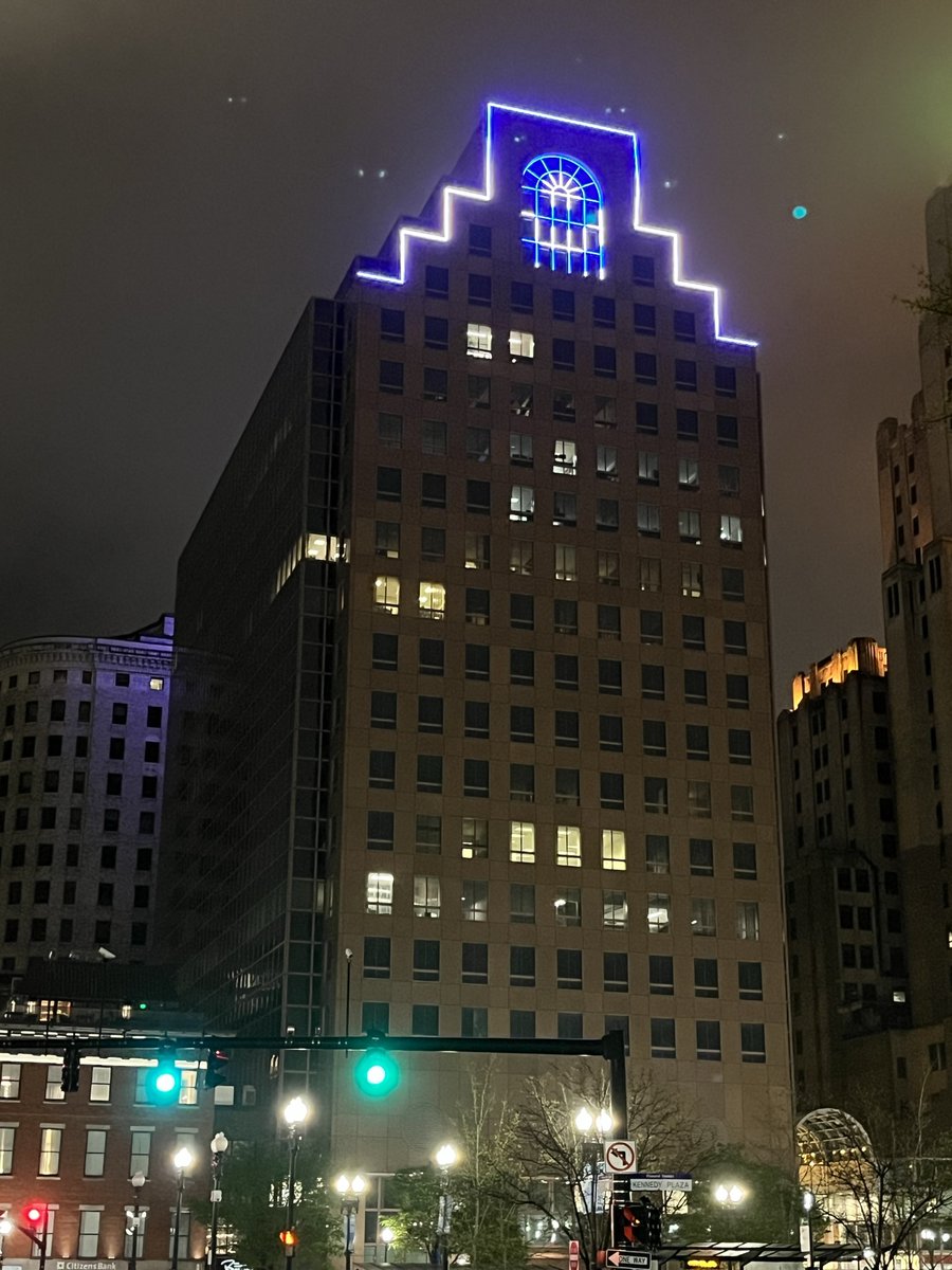 IsraelinBoston's tweet photo. Thank you to all our friends across New England for celebrating with us Israel's 75th Independence day! We are so excited to be shining bright in blue and white across the states of New England! https://t.co/fgip7boXZl