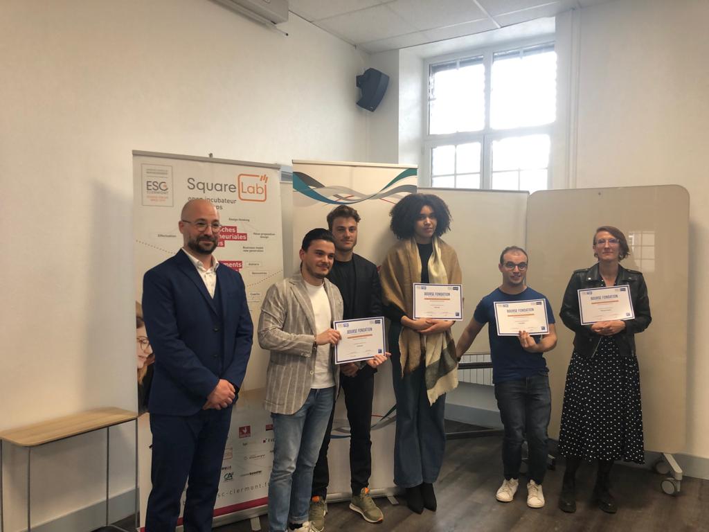 clermont_sb's tweet photo. 🚀 Retour sur le traditionnel Défilé de Créateurs de Startups de l'Open Incubateur @SquareLab_ESCC qui a eu lieu le 25 avril dernier.
Bravo aux incubés récompensés par les partenaires du #SquareLab ! 👏🏼 https://t.co/cV5Xyt9abB