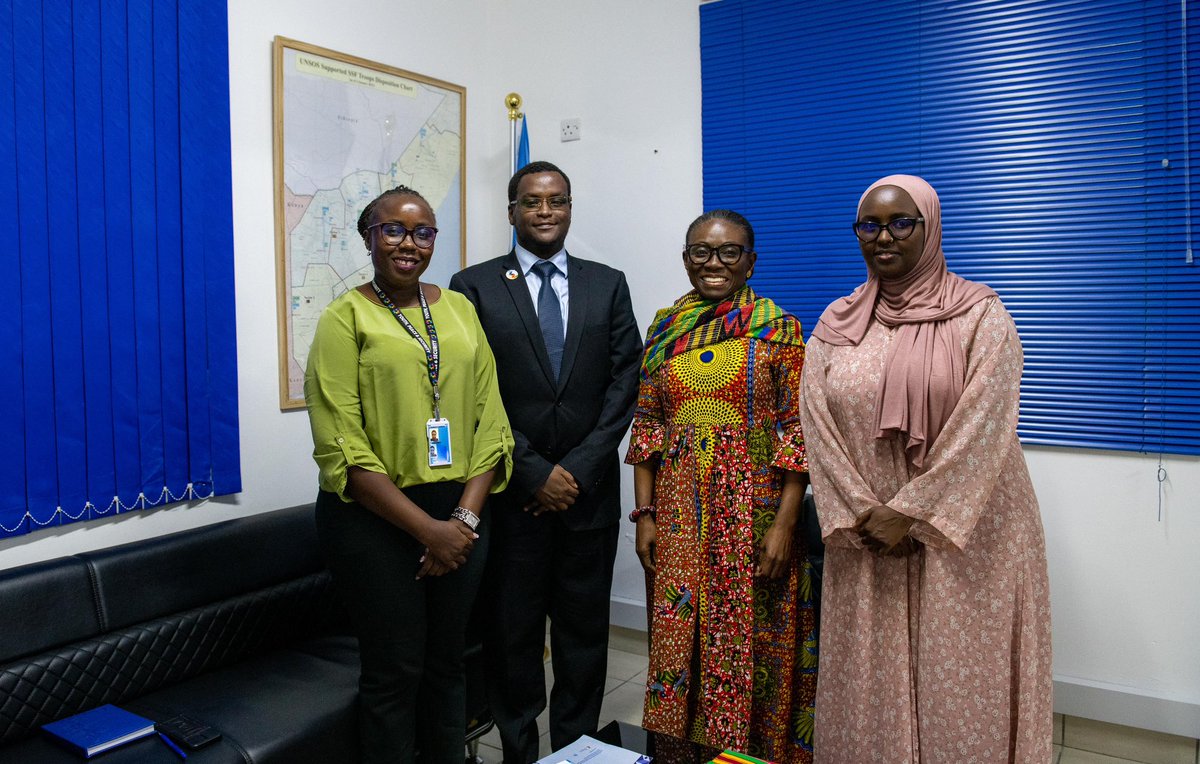 I officially paid a courtesy call to deputy representative of @UNSomalia Ambassador Anita Kiki Gbeho with whom I shared a report on the 5th meeting of developing countries held by the United Nations this year in Doha, Qatar where is was part of Somalia Youth Delegation to #LDC5.