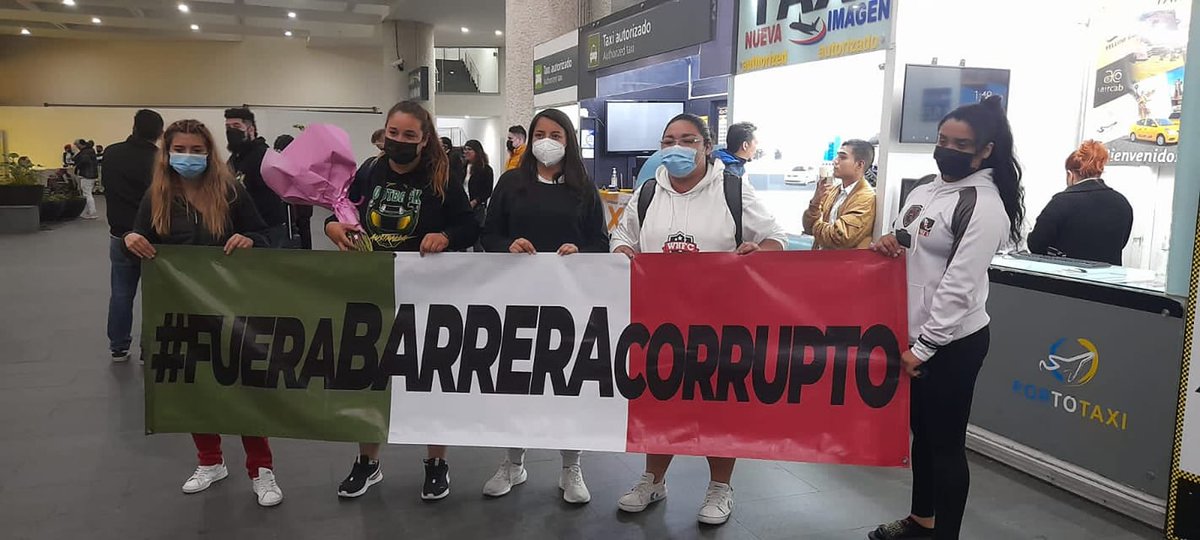 EstadioFAF's tweet photo. "Es importante protestar y hacer visible la violencia institucional y estructural que ejerce la federación (#FMFA) sobre el football femenil equipado." PR

https://t.co/nmOnKlV5Dt

#ElGranEngaño
#CesarBarrera
#Sororidad
#ExclusiónFemenil
#ViolenciaInstitucional 
@FridaJGuillen https://t.co/QfNQqAOJaK