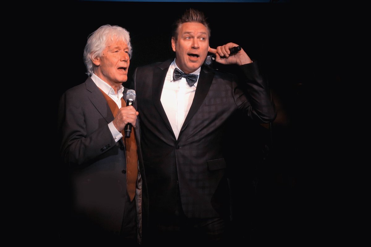 Adieu, lieve Paul. Dank voor je goede raad en je weergaloze daden. Je verdient een standbeeld en je zal het krijgen. Beloofd.
 
￼