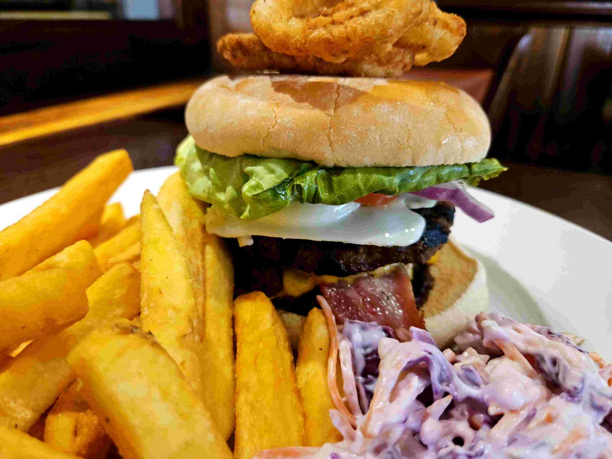 BurnDining's tweet photo. Our Farm Giant Beef Burger and Dirty Hunters Chicken Burger are 2 firm Farm Faves....but....
... Are you Team Beef or Team Chicken ? https://t.co/jBncQTwum6