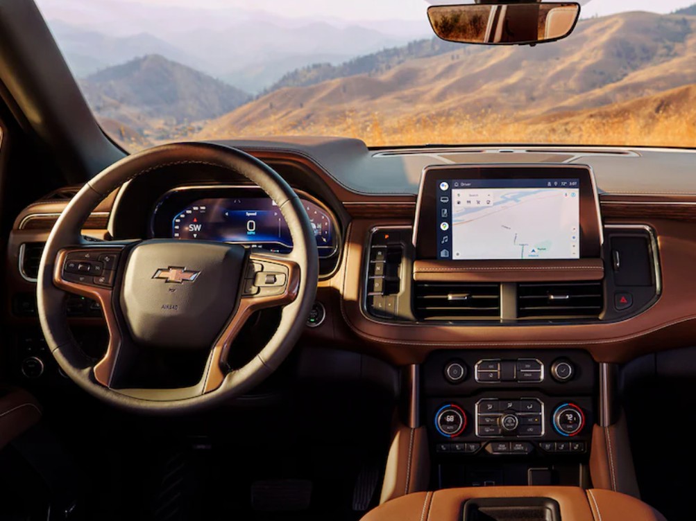 FlagstaffChevy's tweet image. Experience the ultimate in family adventure with the all-new 2023 Suburban! With its spacious interior, advanced technology, and unbeatable performance, you&apos;ll be ready for anything the road throws your way. #2023Suburban #FamilyAdventure #ChevyPower