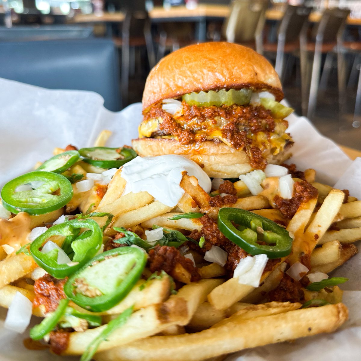 Double tap if our Chili Cheese Fries + Chili Cheese Burger are your ultimate flavor pairing.

Get both while you can - our Market Features are only here for a limited time!