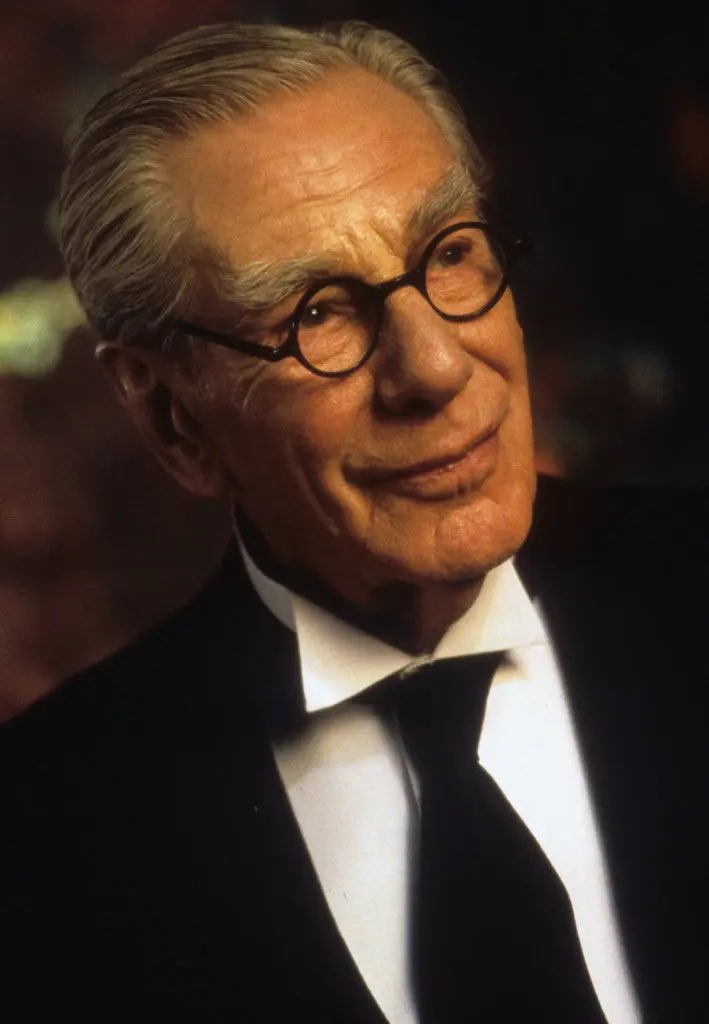 Hoping we get a nod or at least a quick homage to Michael Gough’s Alfred. He was a prominent part of both the Burton AND Schumacher movies. #DCtweets #DCU #TheFlashMovie #Batman   #MichaelGough