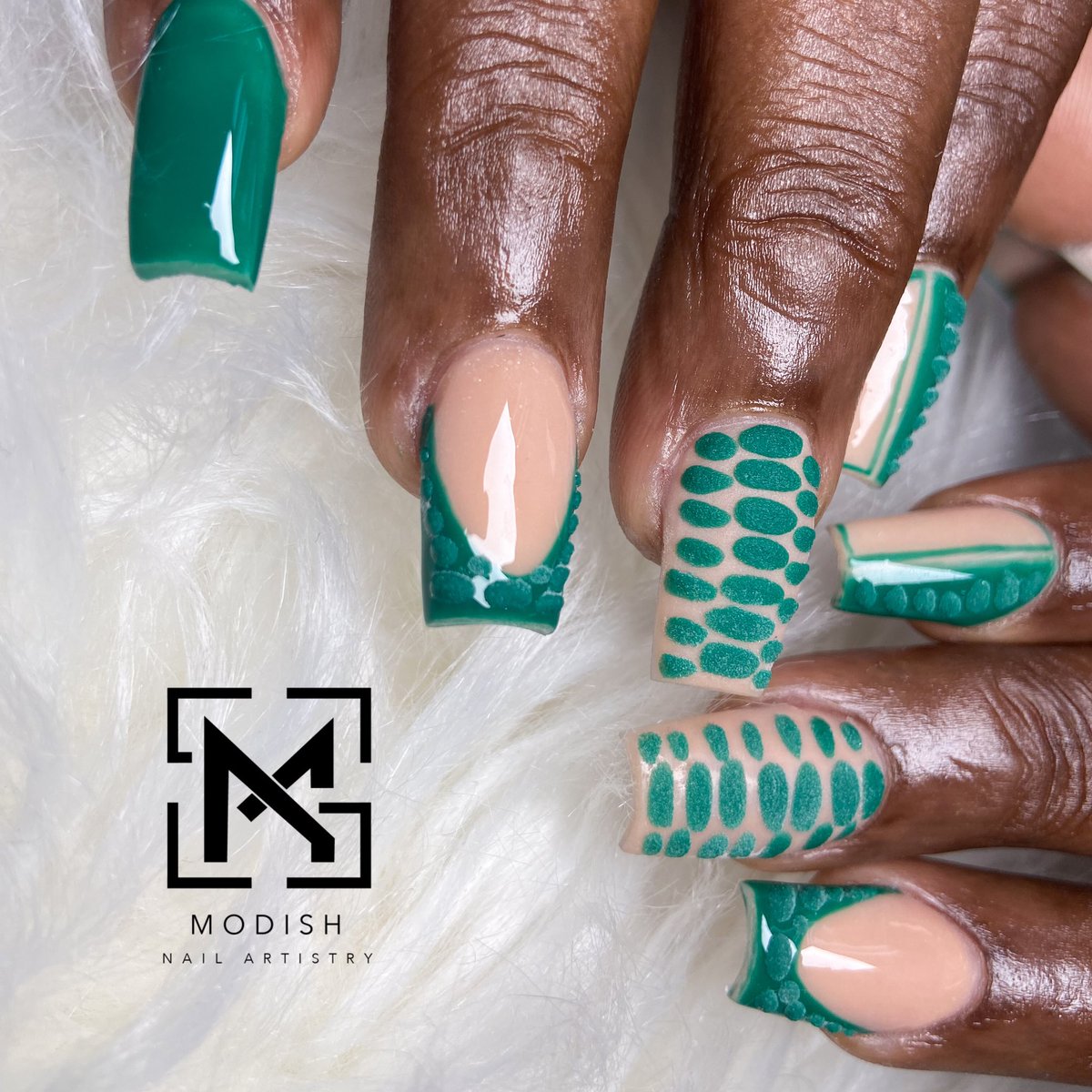 modishbahamas's tweet photo. Appointments available! ✨
Call/WhatsApp 559-0913 https://t.co/OnM83EdBON