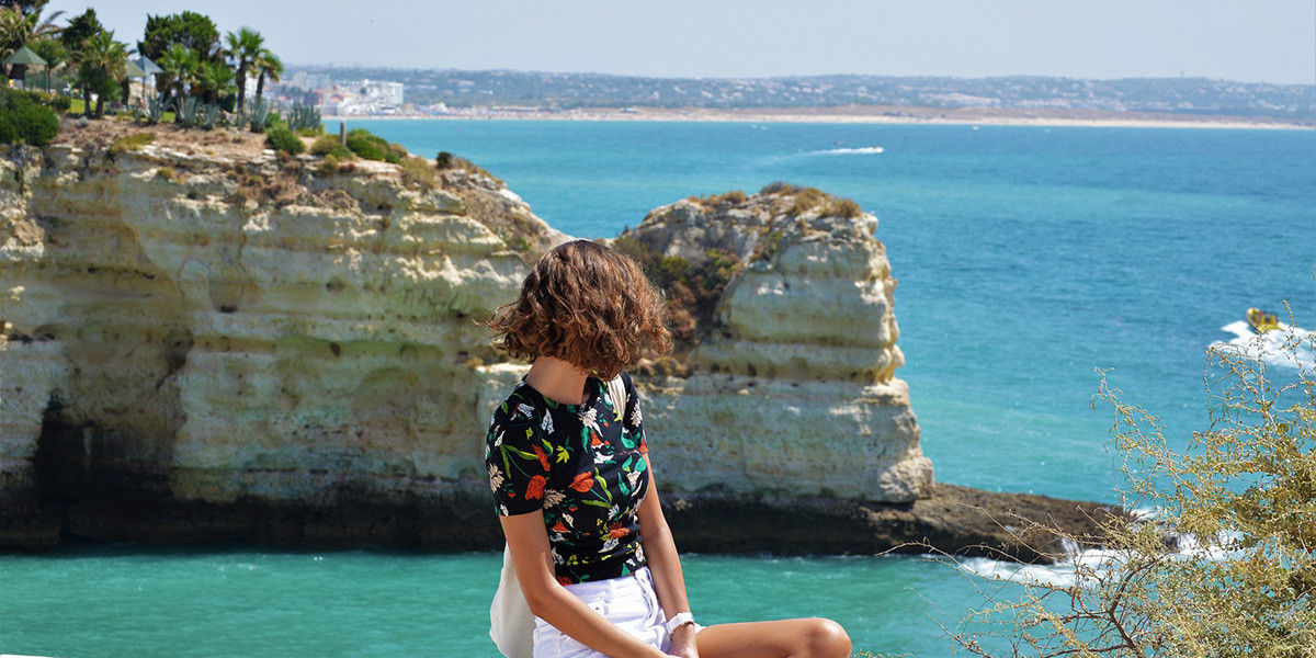 10 Most Common Mistakes British Expats Make Before Establishing Residency in Portugal

Many British expats are tempted by what Portugal has to offer and are making plans for moving to Portugal. However, not everything is going to go to plan. 

fiduciarywealth.gi/news/10-most-c…