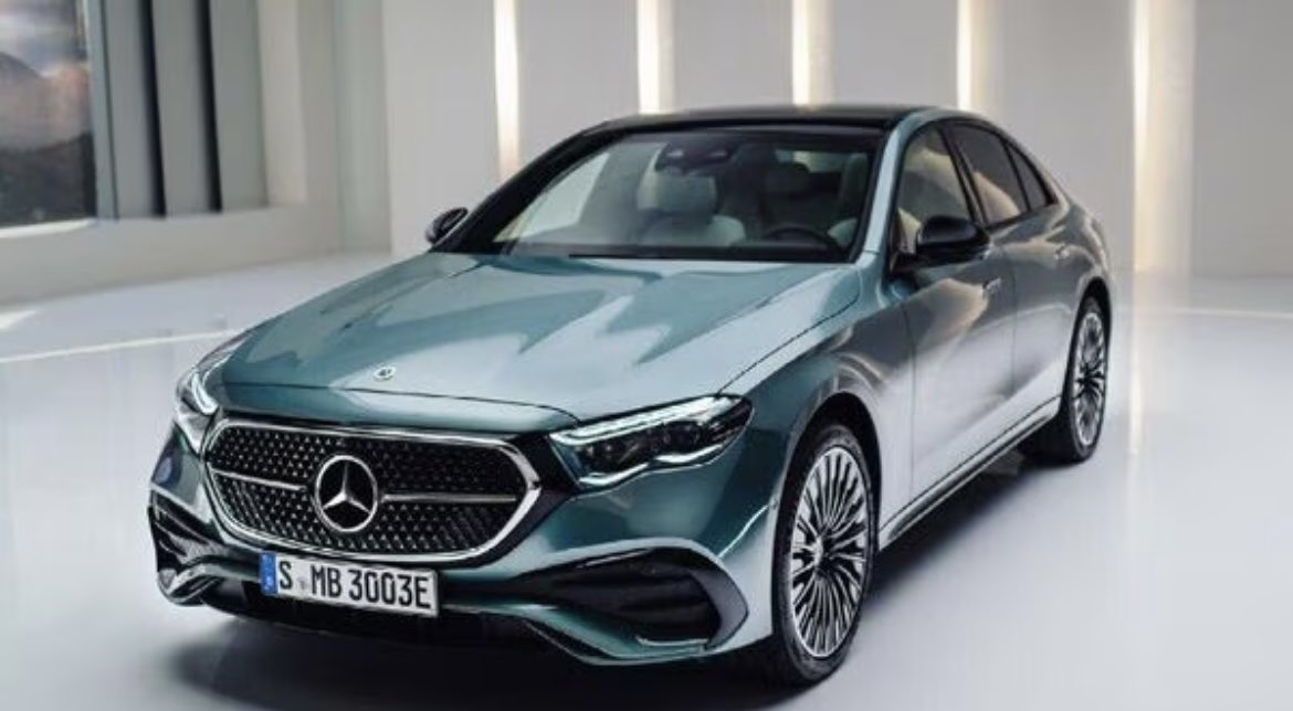 HambTech's tweet photo. Details on the Mercedes Benz E Class unveiled ahead of its electric transition
#HamburgTechnic #HTParts
https://t.co/xksR5ZJ4Lm https://t.co/KpD27fayFi