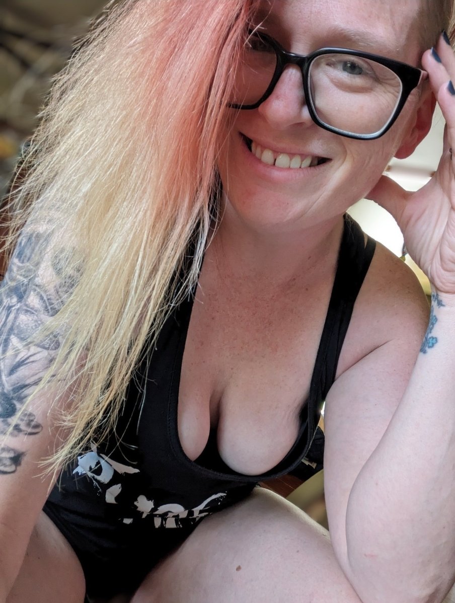 Aleerialuv's tweet photo. @amateurdolls I simp for this babe
Her OF: https://t.co/h9TRoERhQF
Mine:
Free subs💕 lives on Fri and Sat 10p MST
https://t.co/xTztFRQWes

#spicyaccountant #of #onlyfans #spicy #cosplay #cosplayer #curvycosplay #curvygirl #inkedgirls #inked #mombod #nerd #nerdgirl #milf #thicc #thick https://t.co/Jrr5LlbdIt