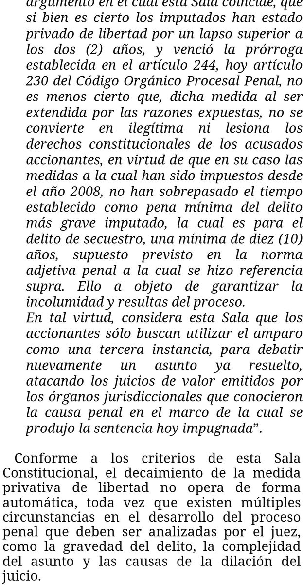 WilsonGomezGB's tweet photo. Sentencia N° 0121 del 10/03/2023 Sala Constitucional @TSJ_Venezuela
Decaimiento de la medida privativa de libertad no opera de forma automática. Existen múltiples circunstancias que deben ser analizadas por el juez. Privado de libertad por +2 años 🧐🤔
https://t.co/2ddKcjp8uZ https://t.co/XM2w0jotG6