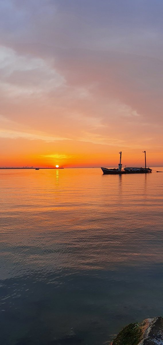 #Mersin limandan gün doğumu.