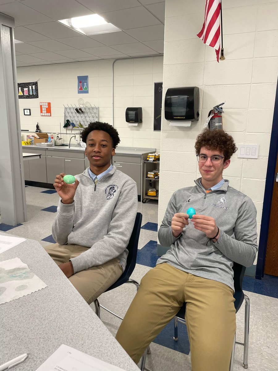 Ihsmustangs's tweet photo. Right before spring break, our chemistry lab students researched why vinegar was added to the mix when coloring eggs. They discovered that the vinegar reacts with the eggshell weakening it and allowing it to absorb more color.
#IHSAcademics #BestTeachersEver #NowYouKnowWhy https://t.co/wR3O1z6nKs