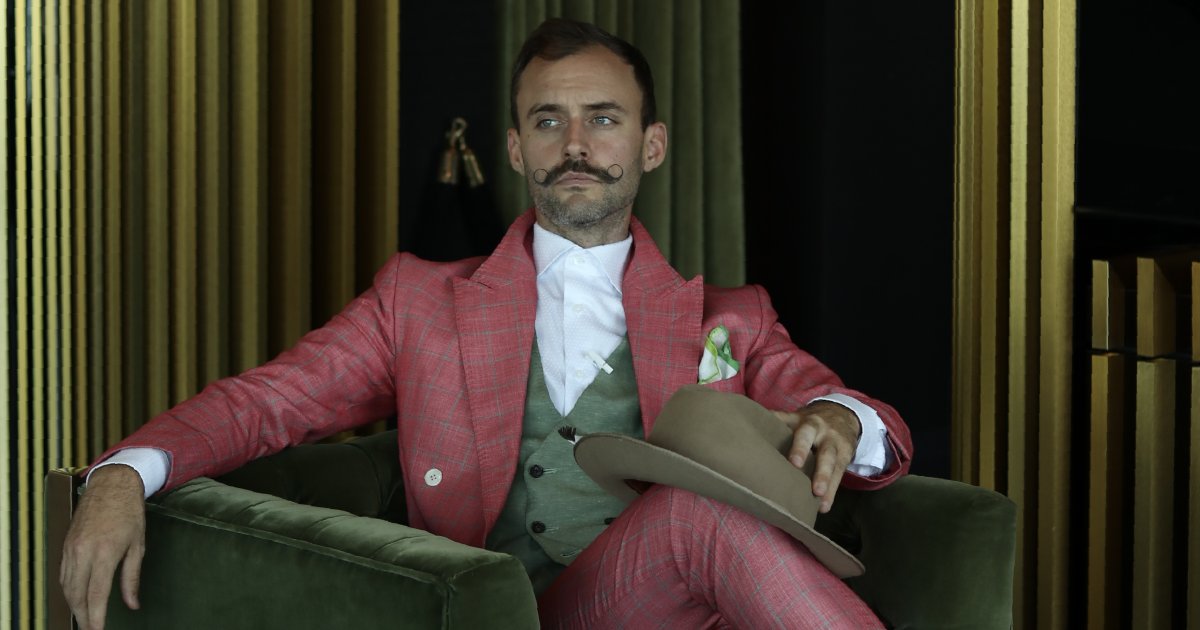 Discovering your personal style is a journey, and with a few helpful tips, you can find a style that truly speaks to you. Read our guide here: ow.ly/b4X050NS5Hz

#MyKingAndBay #CustomClothing #PersonalStyle #IndividualStyle #Menswear #FashionableMen #MensStyle