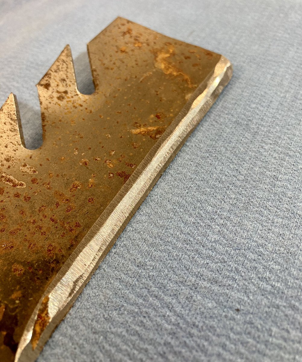 berenty's tweet photo. What do your blades look like? https://t.co/ONoHoh7xpg
