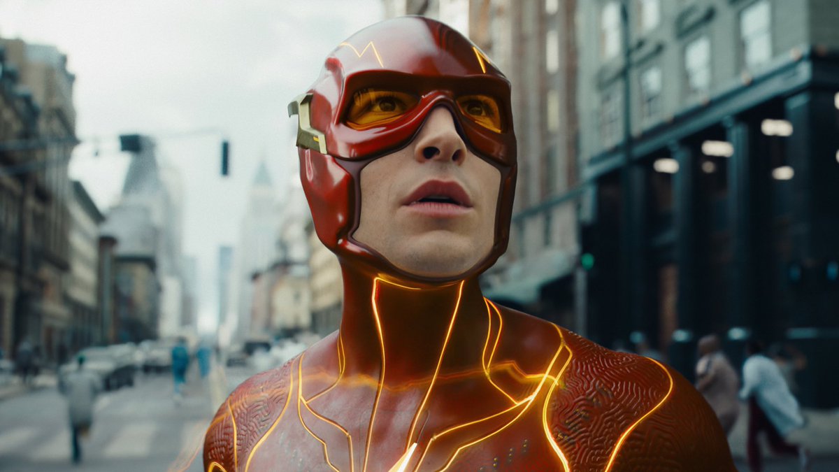 Mientras a Johnny Depp le quitaron injustamente sus papeles de Jack Sparrow y Gellert Grindelwald, Amber Heard y Ezra Miller siguen trabajando para Warner después de todos sus escándalos. Vergonzoso.