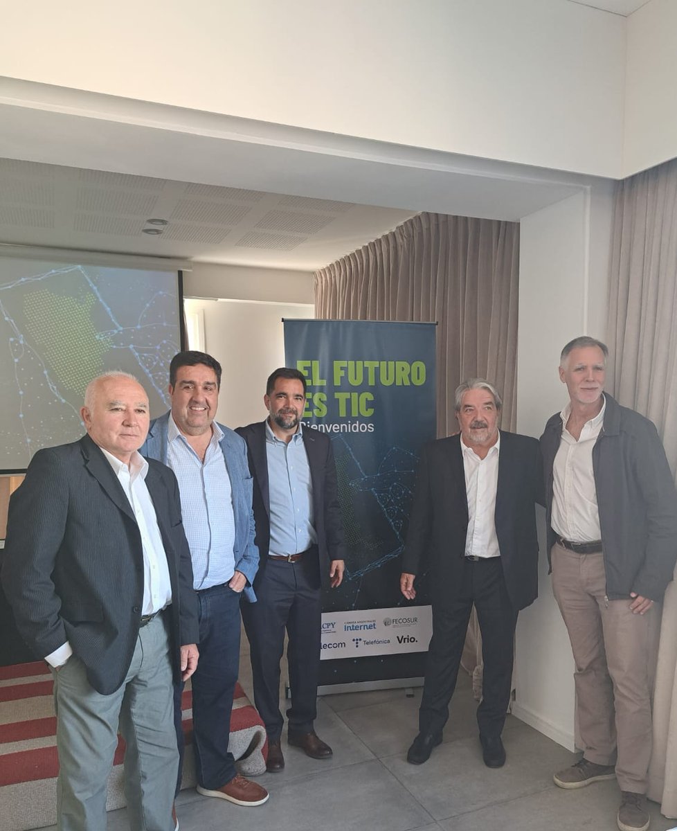 ARSATSA's tweet photo. Nuestor presidente @FacundoLealok, participó en Costa del Este del 1° Encuentro Federal de la Mesa Tic “EL FUTURO ES TIC” junto a los principales actores de la industria. #MESATIC https://t.co/YcF2lbgt6p