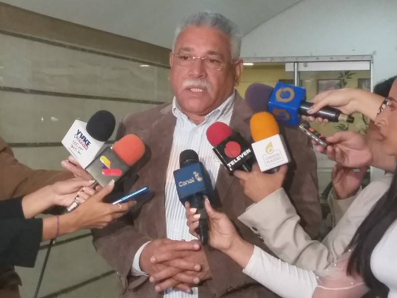 Presentarán el primero de julio Ley de Energías Renovables y Alternativas para primera discusión
bit.ly/3oKnw9g 


#DiálogoLibreDeSanciones