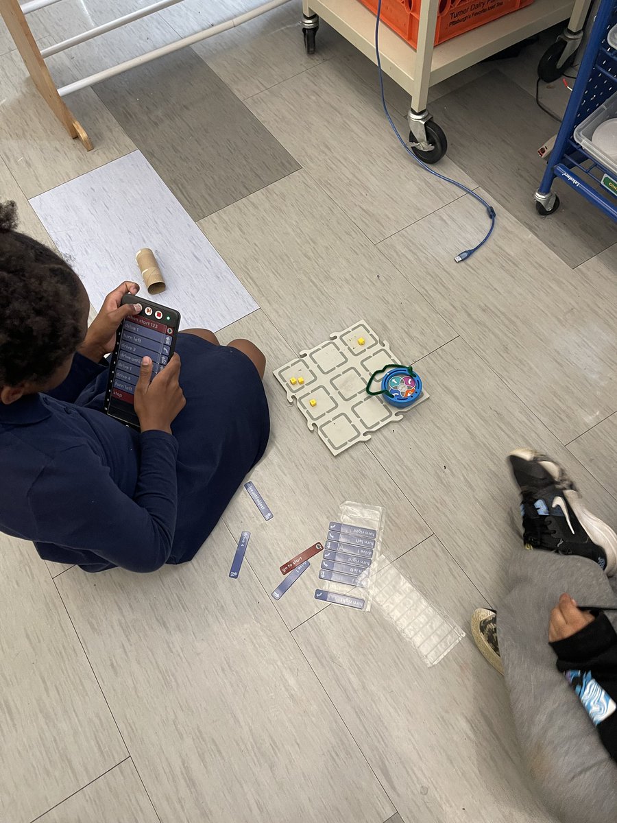 eriktmeredith's tweet image. Scholars in Mr. Meredith’s class used their VEX robot in centers to complete the Clean Your Room challenge, having to push the blocks from all over the board into one square. It was exciting to build our engineering skills! @VEXRobotics @WoodlandHillsSD #roboticsforall #stem