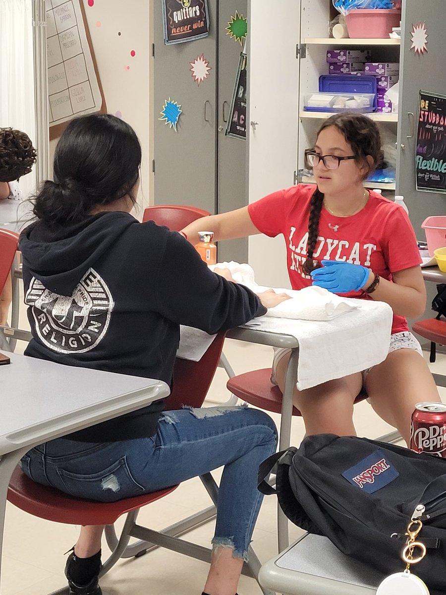 SHSHealthcare1's tweet photo. CNA students working hard after school prepping for their certification exam. @SplendoraCTE @SplendoraISD @SplendoraHigh https://t.co/W4tdBiSMAK