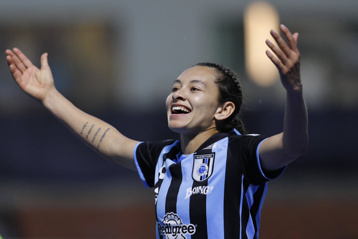🫲🏻 <a href="/JaqueCruz07/">Jaquelín García</a> 🫱🏻 

<a href="/GallosFemenil/">Querétaro Femenil 🐓</a> 🐓

#CadaInstanteSomosMás🔵⚫️