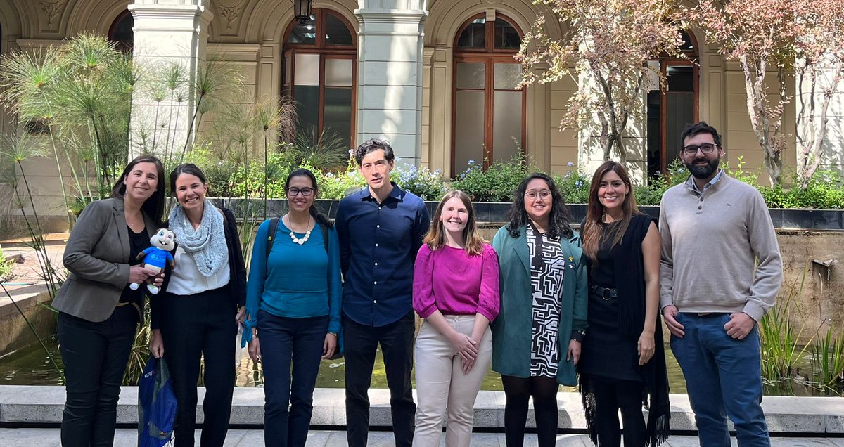 InvestigacionUC's tweet photo. 🇨🇴🇨🇱 Con una visita al @CentroinnovaUC, hoy concluyó la "Staff Week" de las universidades colombianas en la @ucatolica. 
Esta actividad fue co-organizada por las vicerrectorías de Investigación y Asuntos Internacionales de la UC, e incluyó reuniones y compartir buenas prácticas. https://t.co/SaX93otI72