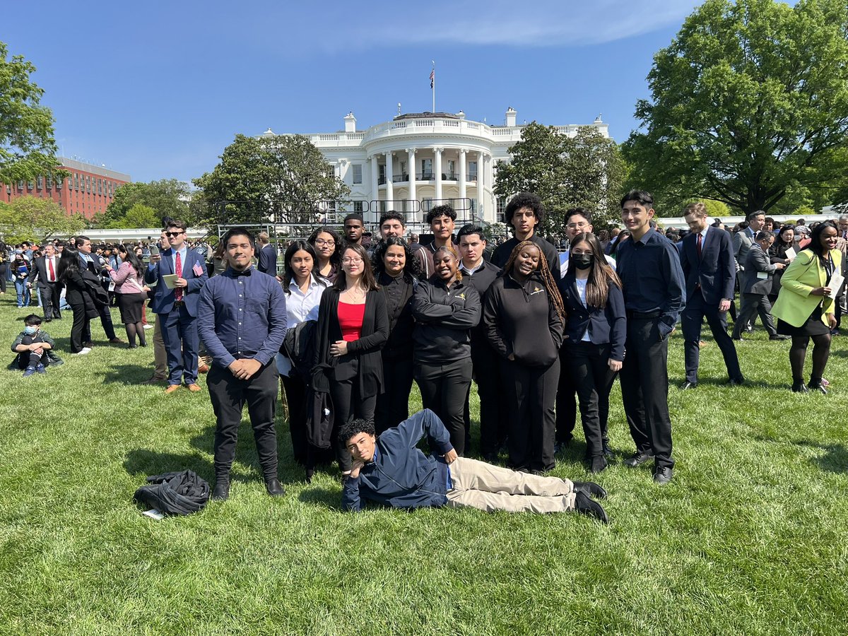 DonBoscoCR's tweet image. A group of our AP Government students had the honor of attending the White House ceremony welcoming the President of South Korea. What an incredible opportunity for our students to witness diplomacy in action!  #dbcr #donboscoCR #ADWcommUNITY #ADWcomUNIDAD