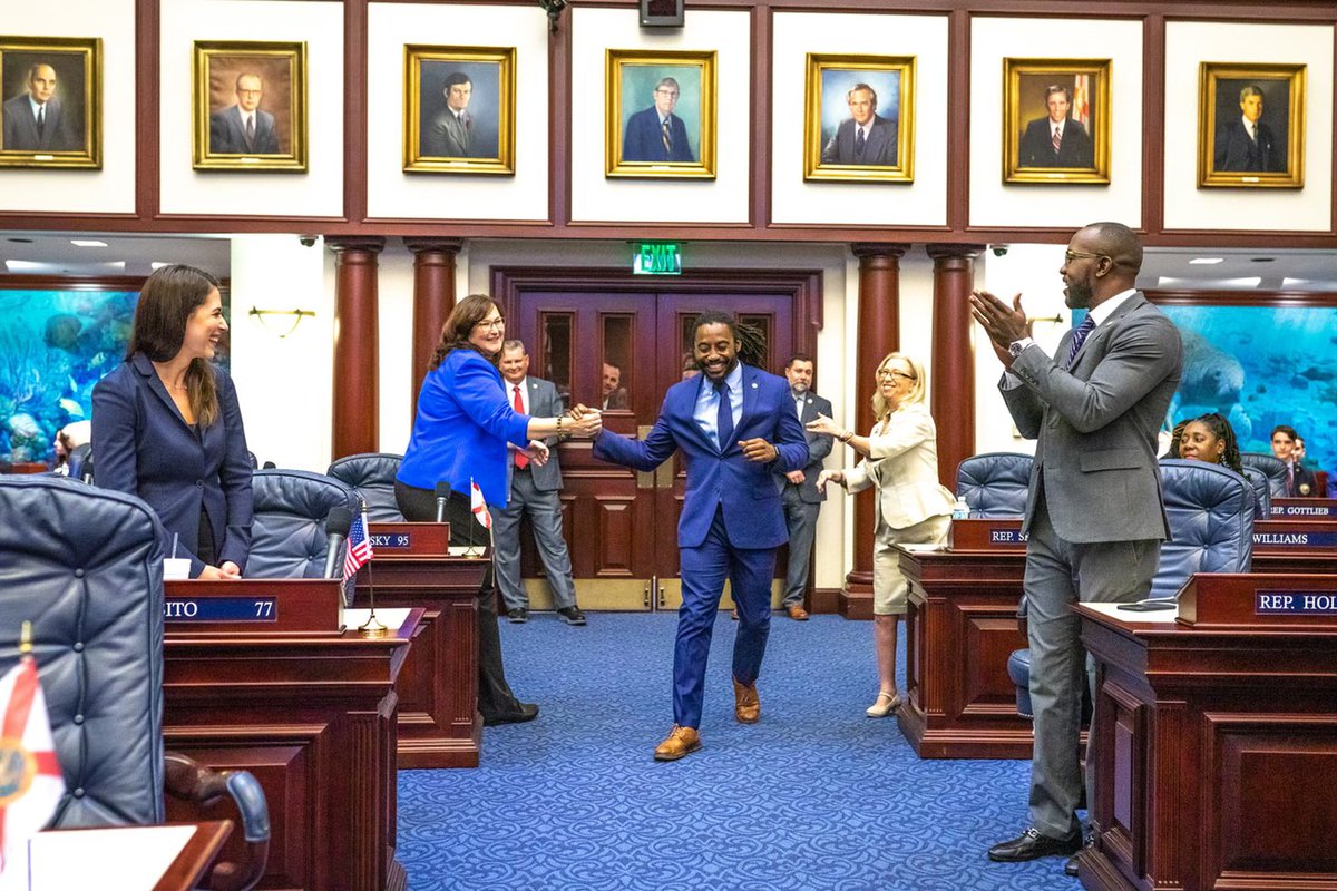 RepCampbell_FL's tweet photo. Let us not become weary in doing good, for at the proper time we will reap a harvest if we do not give up. - Galatians 6:9
#keepthefaith #voiceforthevoiceless #fightcontinues
#district99 #FL #staterepresentative https://t.co/mV1n21G2DU