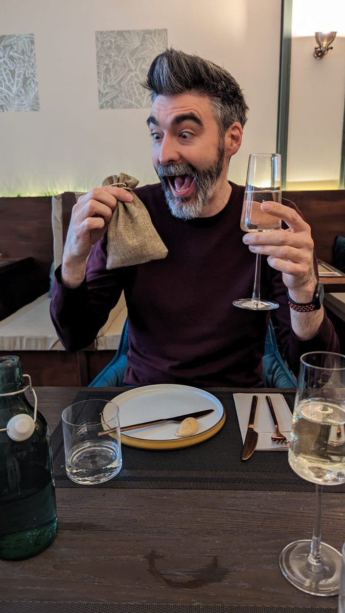 Jason_R_Wagner's tweet photo. Went to An Dárna in #Striling with @Kellyg_54 on Sunday. A wonderful five course tasting menu with a paired wine selection - such a treat 😍 https://t.co/vo9oBrrrmh