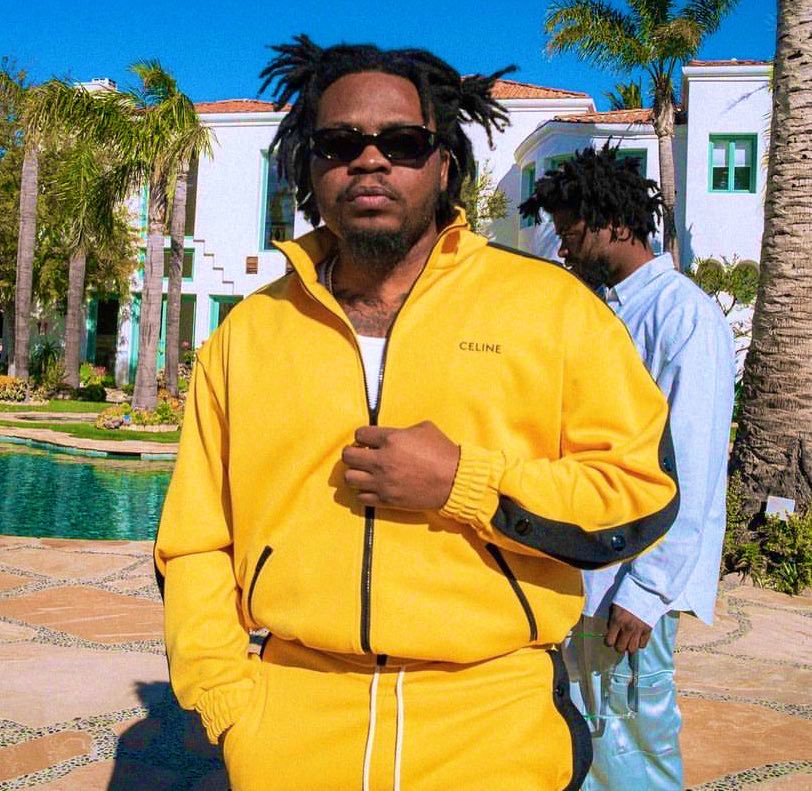 JbrandyOfficial's tweet photo. Every Fan of Olamide should Like &amp; Retweet 💛 https://t.co/X2bhgZR5A7